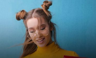 Blow drying your hair with "hot air" or "cold air" is better for your hair health